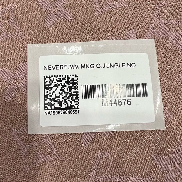 🎉 Authentic Louis Vuitton Monogram Giant Jungle Neverfull MM(No Pouch) - Picture 12 of 16